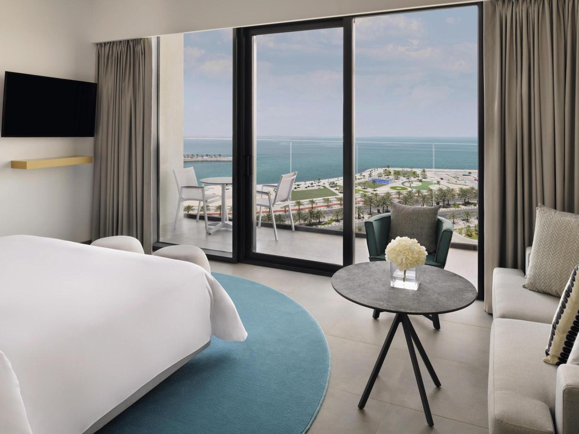 Superior King Room Sea View